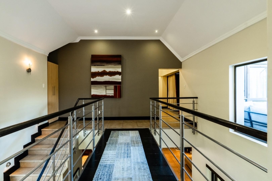 To Let 4 Bedroom Property for Rent in Boschenmeer Golf Country Estate Western Cape